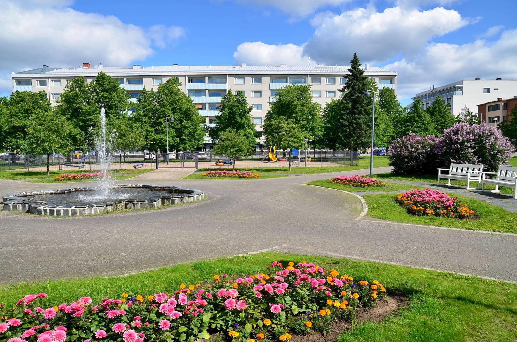 Oulu Hotelli Apartments Exterior foto